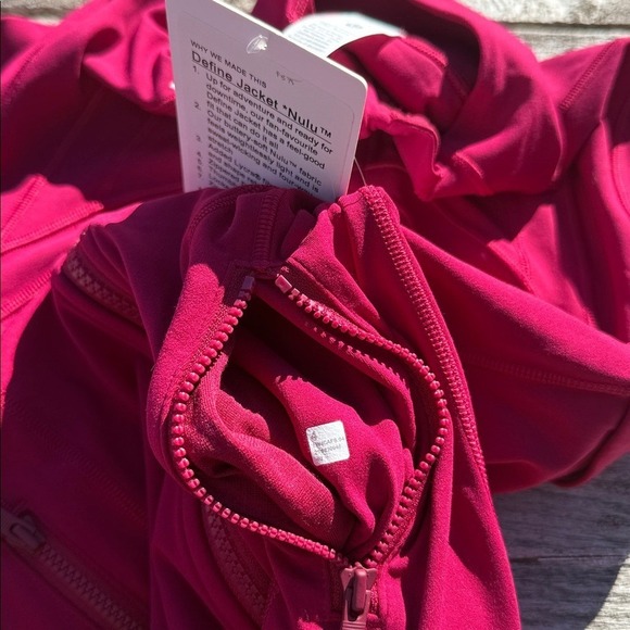 Lululemon Define Jacket Nulu Berry Rumble size 4 NWT pink - Picture 7 of 8